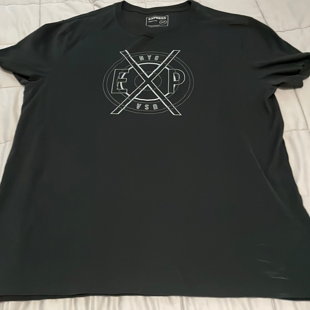 NWOT EXPRESS XL TEE